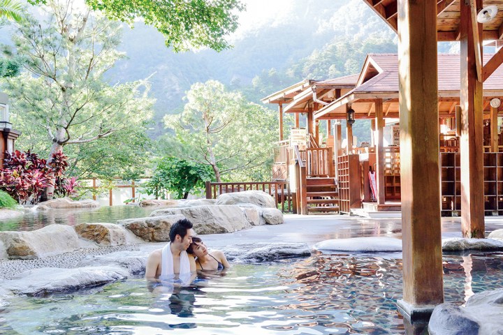hot spring -web3.jpg